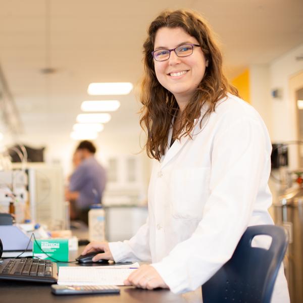 Photograph of a chemistry instructor in the chemistry lab. Links to Chemistry faculty bios at https://scitech.viu.ca/chemistry/faculty.
